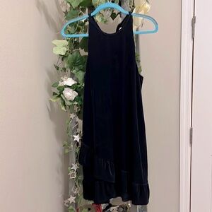 Very pretty, worn once…blue color, soft material.